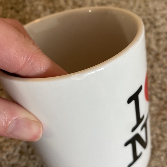 Kings NYC “I ♥️ NY” Ceramic Mug - Picture 5 of 5